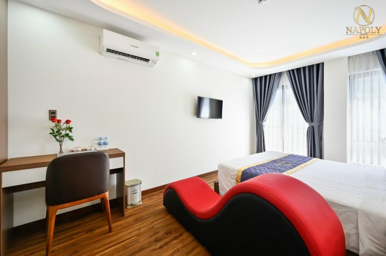 होटल Napoly Vung Tau